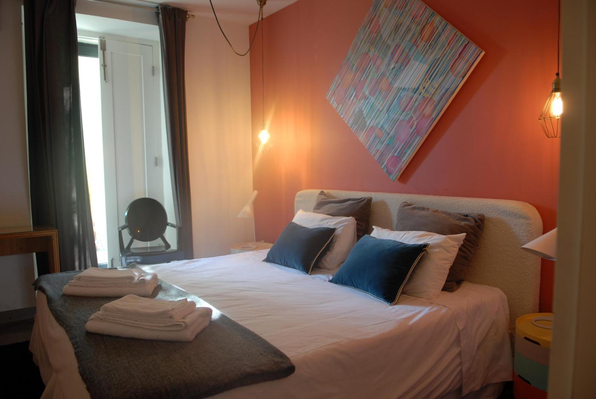 Bonvalot Guest House Paco de Arcos Bagian luar foto