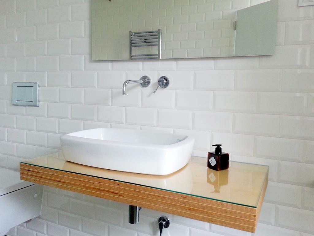 Bonvalot Guest House Paco de Arcos Bagian luar foto